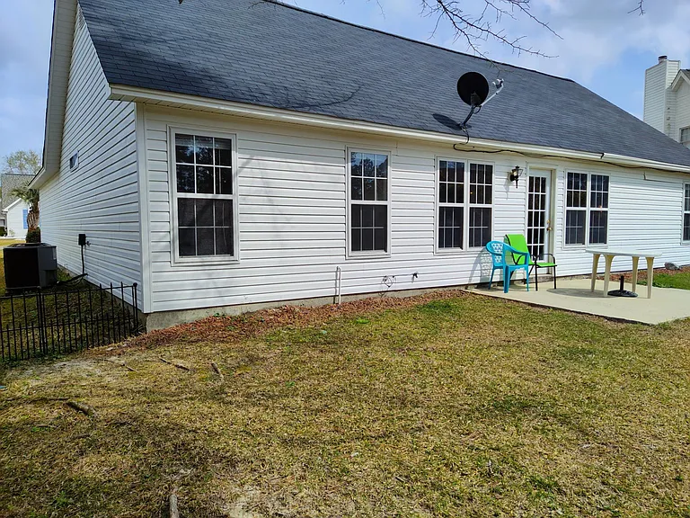530 Lake Park Dr — Photo 17