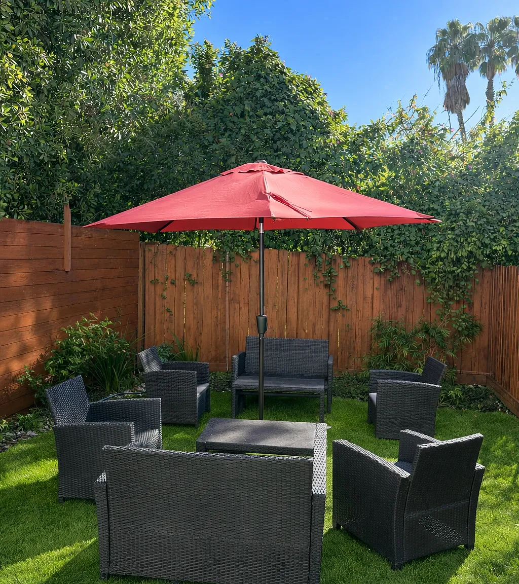 5702 Vanalden Ave — Photo 4