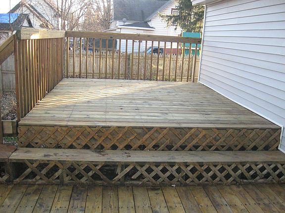 Entertainment size deck