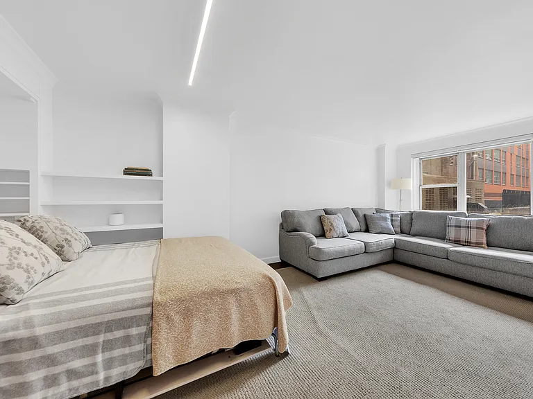 69 5th Ave #3-B — Photo 4