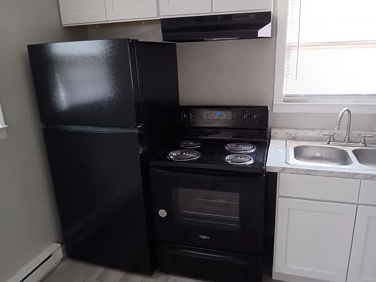 110 Brown St — Photo 10