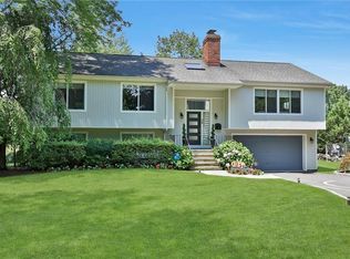 28 Indian Trl, New Rochelle, NY 10804