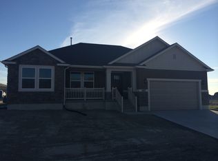 9668 N Faust Station Dr, Eagle Mountain, UT 84005