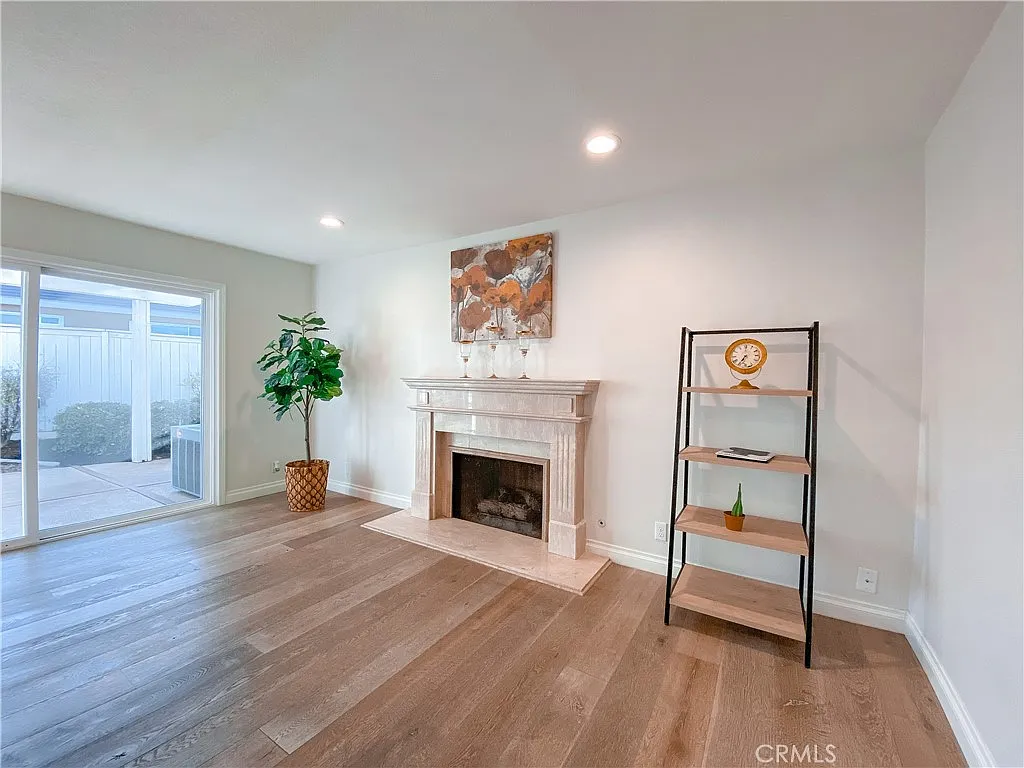 4 bed, 3.5 bath, 2453 sqft, $5,500 — Photo 4