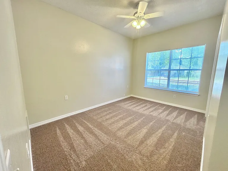 189 Wildflower Ln — Photo 8