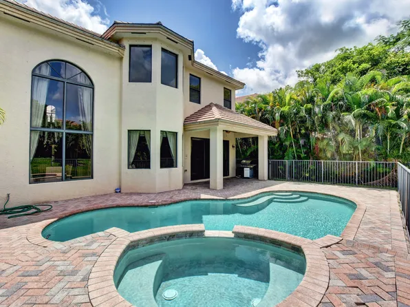 3424 Collonade Dr, Wellington, FL 33449