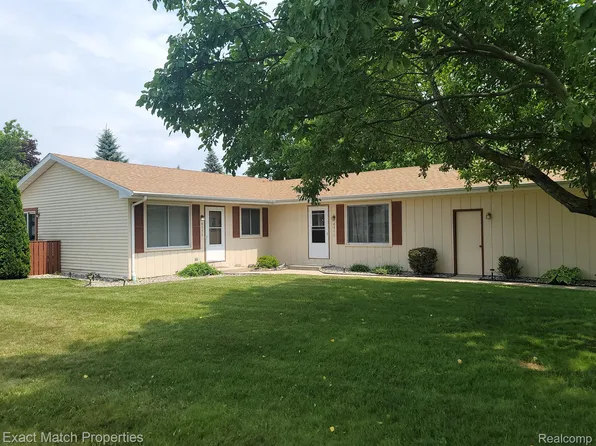 6310 Amanda Dr, Saginaw, MI 48638