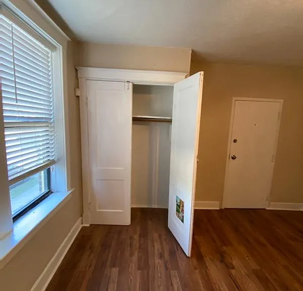 1092 S Taylor Ave #1S — Photo 2