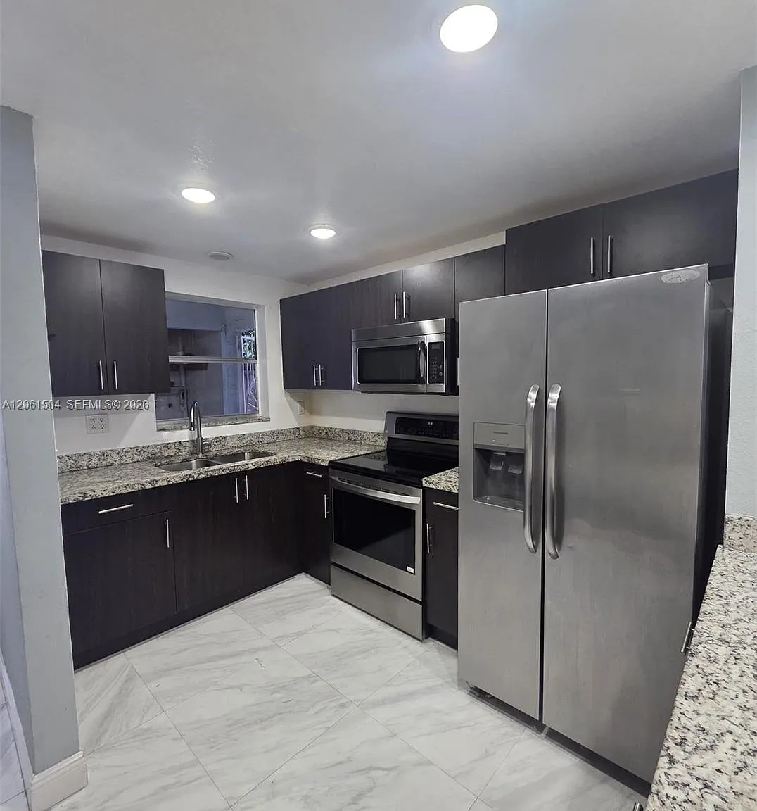 Mango Hill Condo No 4 — Photo 2