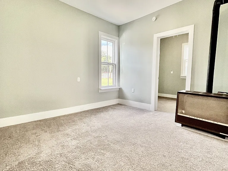 117 W Hemlock St — Photo 6