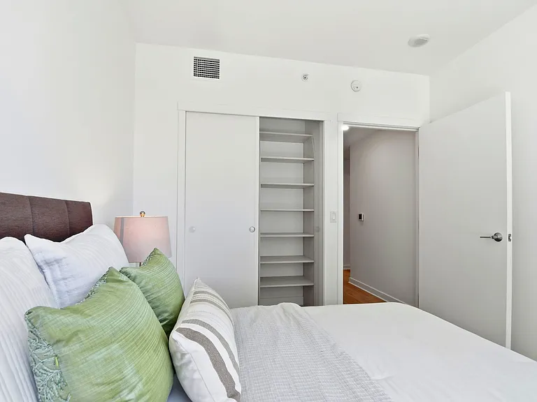 1688 Pine St #1008 — Photo 25