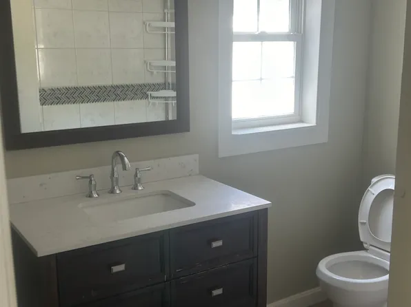 77 Townsend St, Fitchburg, MA 01420