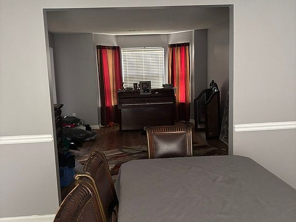 3rd image of 3757 Oakman Pl