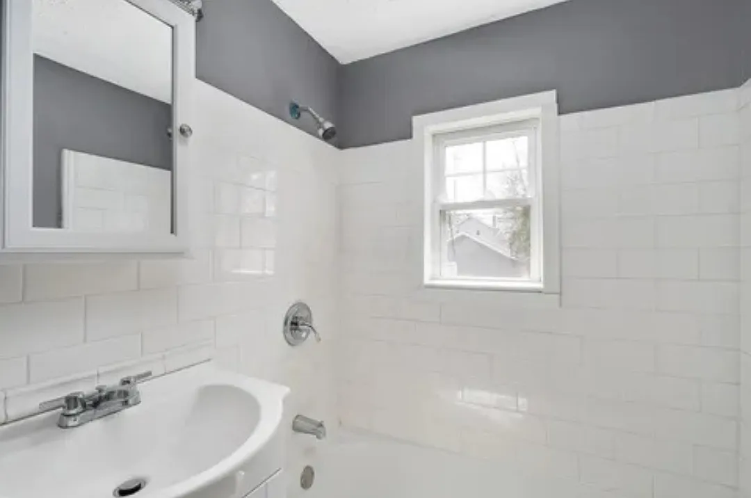 2 bed, 718 sqft, $1,290 — Photo 4
