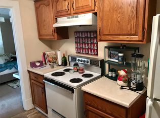 1121 8th St #3, Huntington, WV 25701