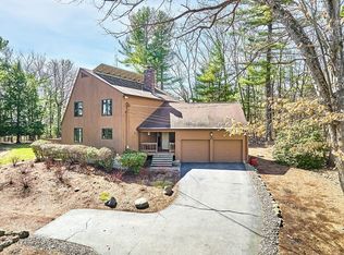138 Catamount Rd, Tewksbury, MA 01876