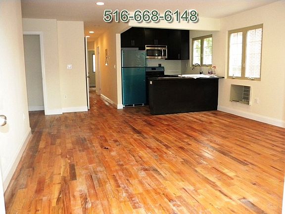 5th image of 13727 Belknap St