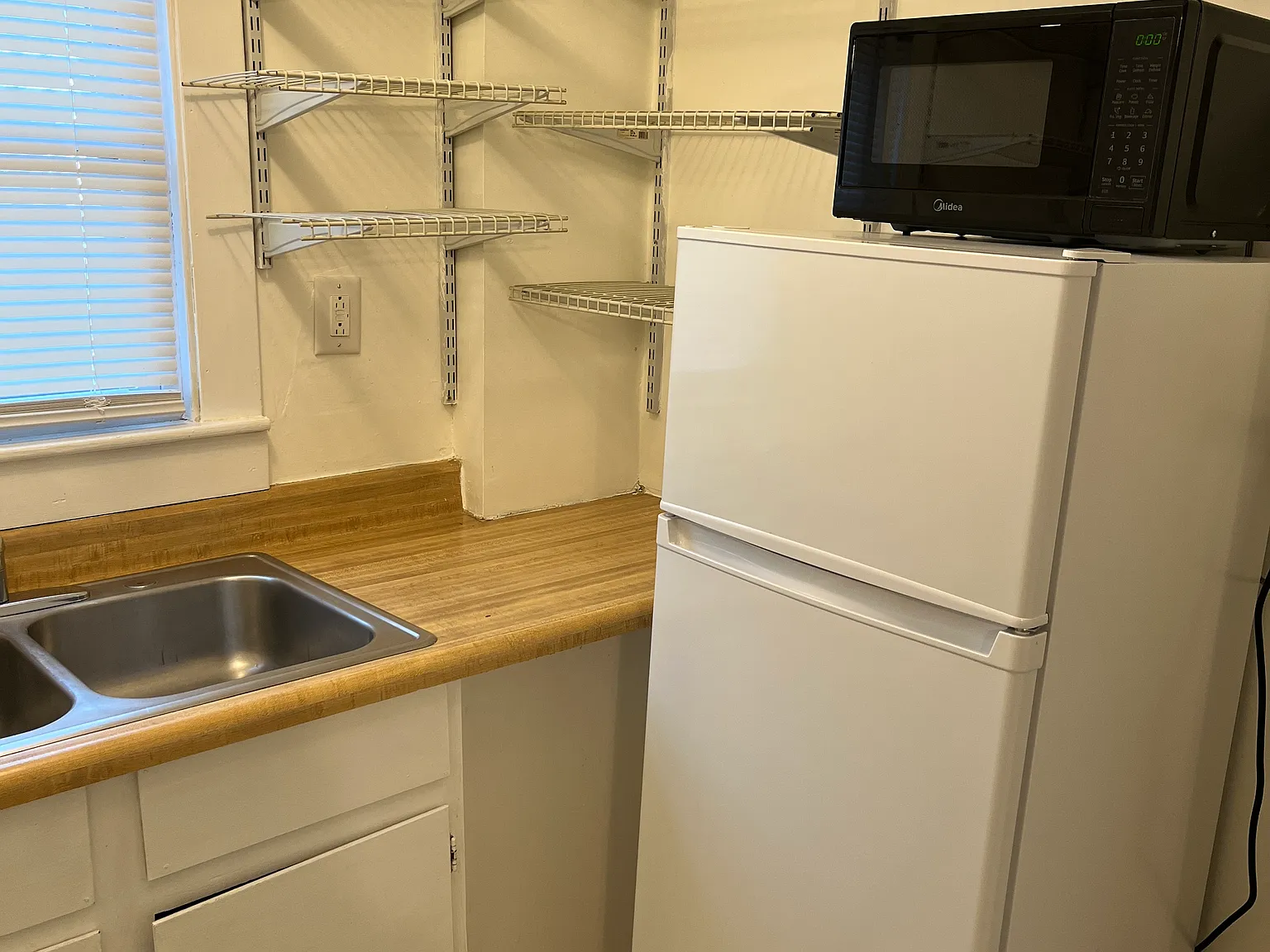 2 bed, $795 — Photo 3