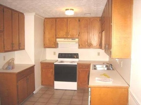 Kichen with good cabinet