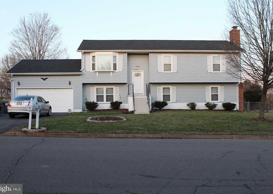1st image of 10973 Blake Ln