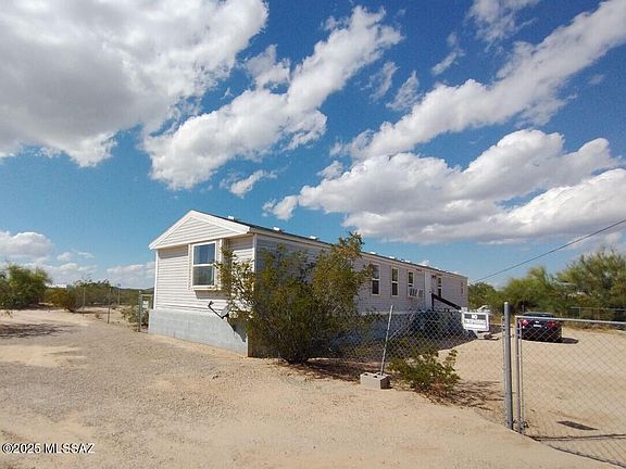 4th image of 9355 S Honeysuckle Farm Trl