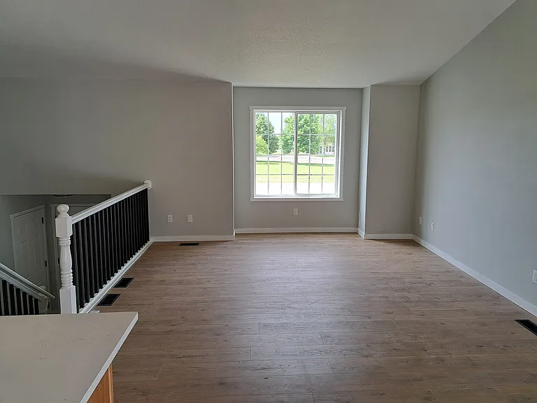 12692 Riley Ave — Photo 2