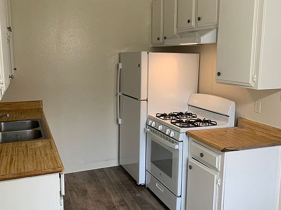 2nd image of 819 W Kettleman Ln APT 2