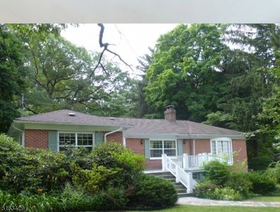 330 Morris Ave, Mountain Lakes, NJ, 07046