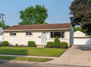 1202 Adams St, Fairborn, OH 45324