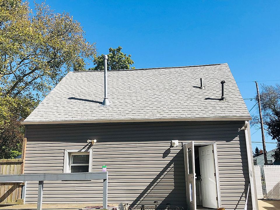 2nd image of 2936 Cory Ave