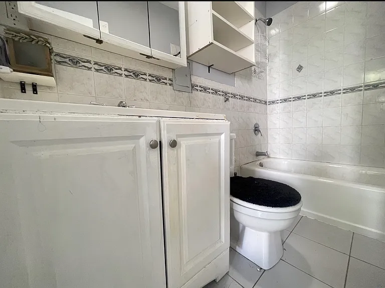 272 Grant Ave #B — Photo 4