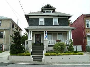 4th image of 27 Windom Ave