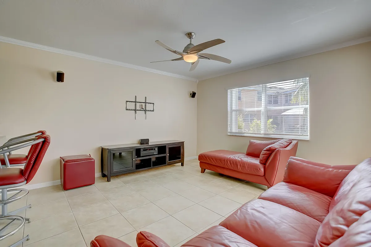 Building Photo - 3871 NW 67th Way