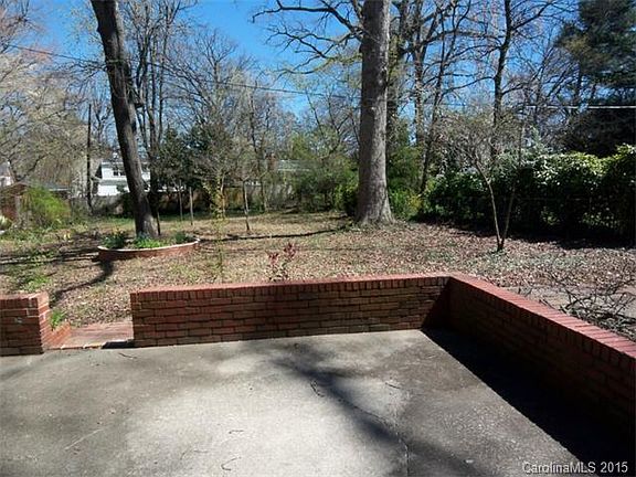 4th image of 860 Pinewood Cir