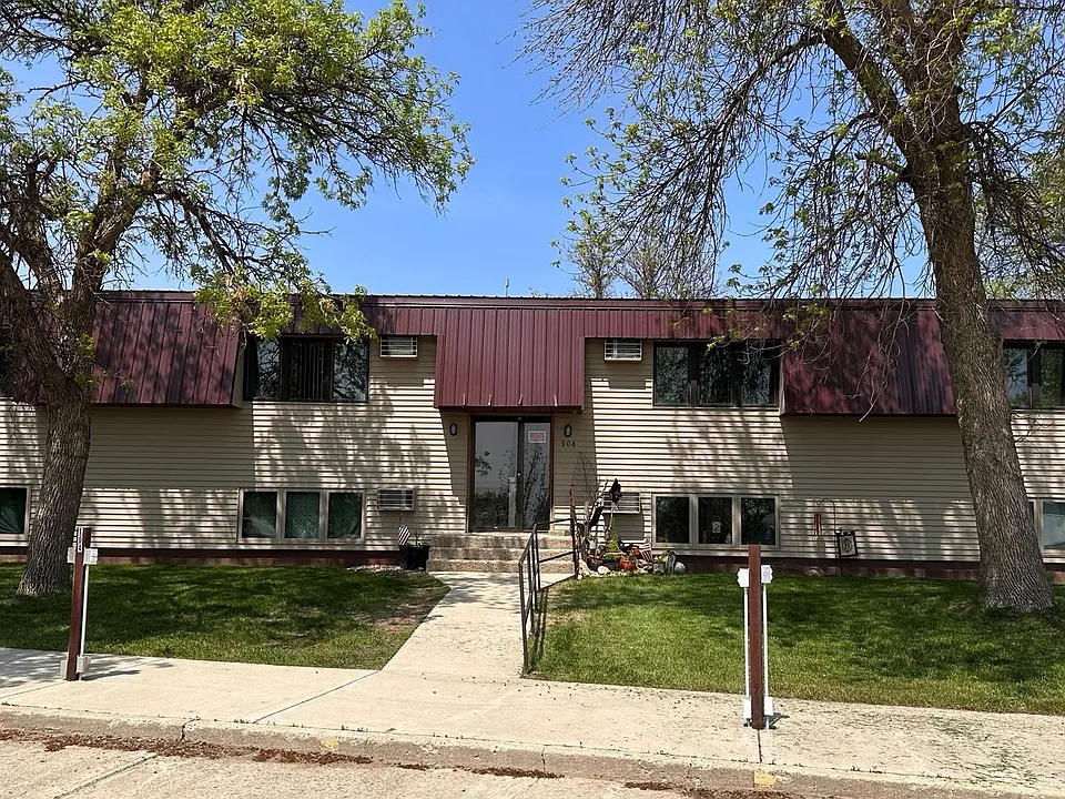 902 & 904 9th St
