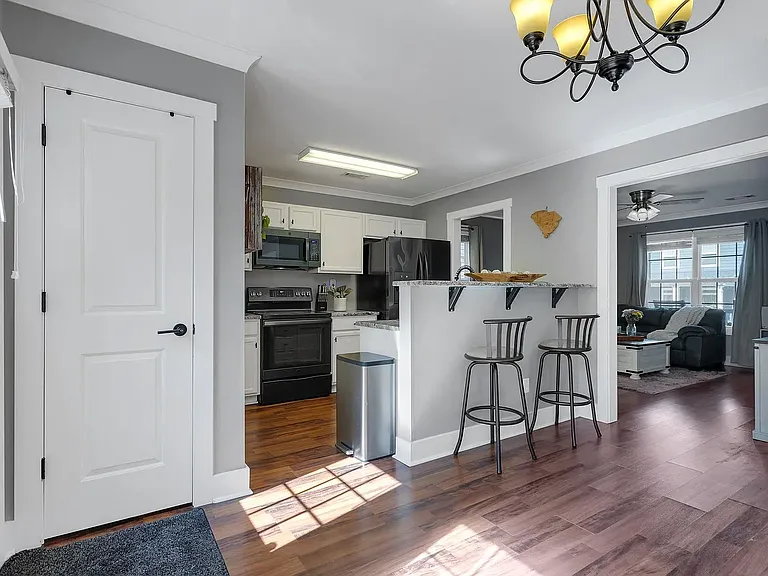 13 Judy St — Photo 10