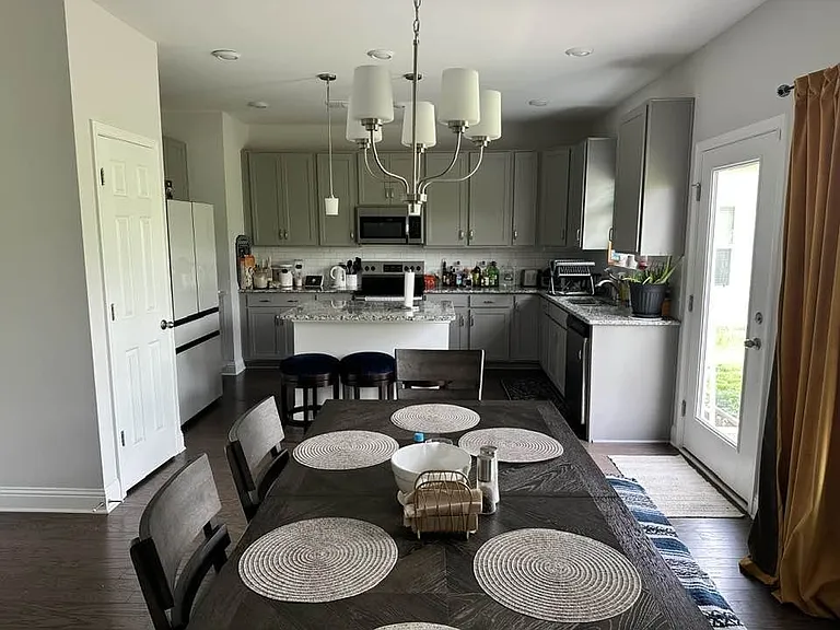2060 Creekland View Blvd — Photo 3