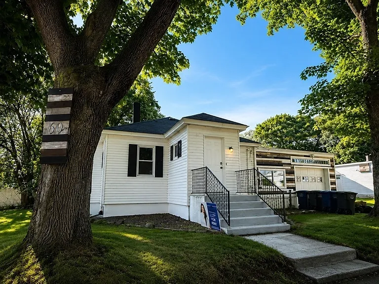 60 Howard St #1 — Photo 11