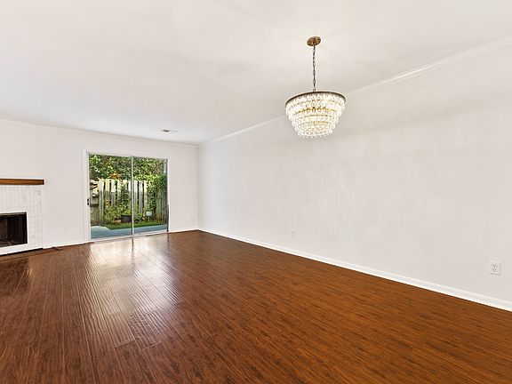 Open concept dining/living room