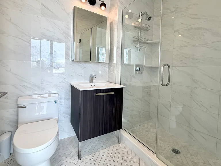 56 N 9th St #5F — Photo 5