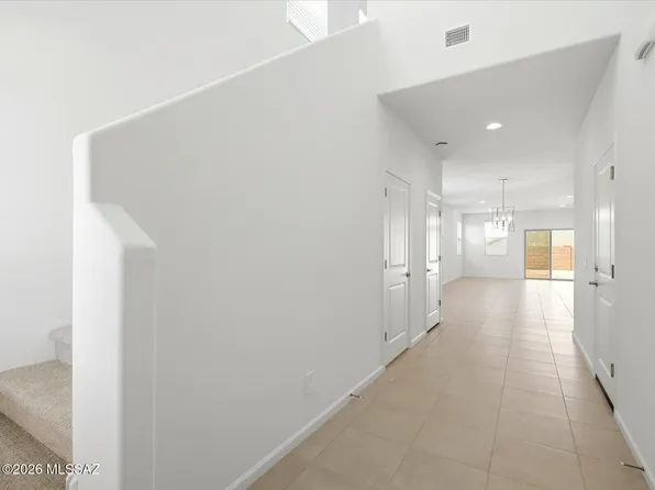 6870 W Sweetshade Ln, Tucson, AZ 85757