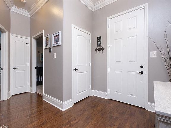 4th image of 8108 N Haven Dr