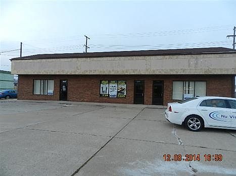 1st image of 966 Ford Ave
