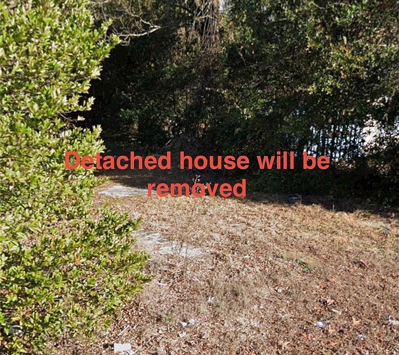 1st image of 222 Dallas St