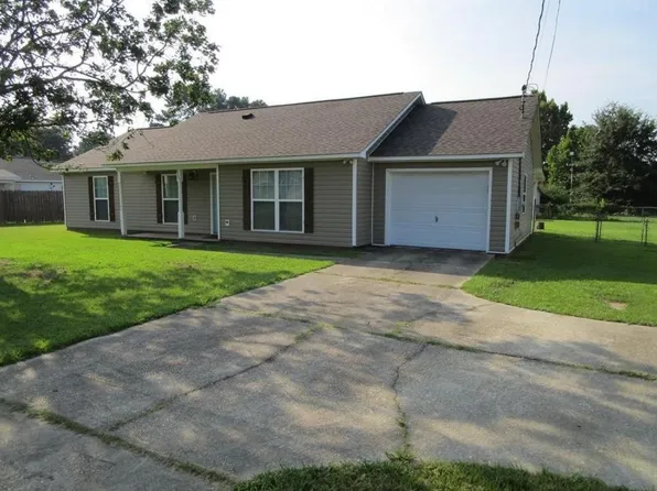 5261 County Road 68, Dothan, AL 36305