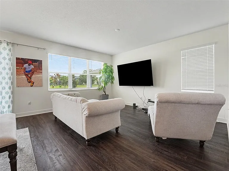 905 Overpool Ave — Photo 14