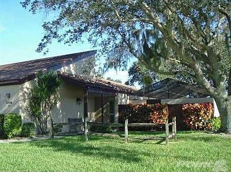 1st image of 3708 Glen Oaks Manor Dr