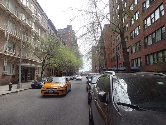 Rented by Prince Real Estate Associates LLC | media 27