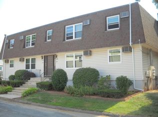 121 Blackstone Vlg, Meriden, CT 06450