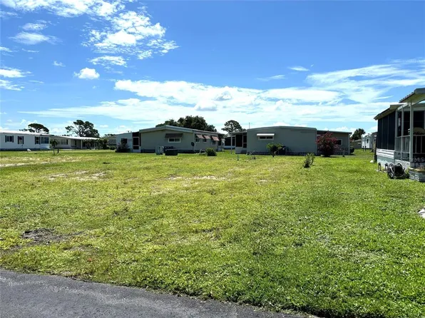 239 Estrada #120, North Pt, FL 34287